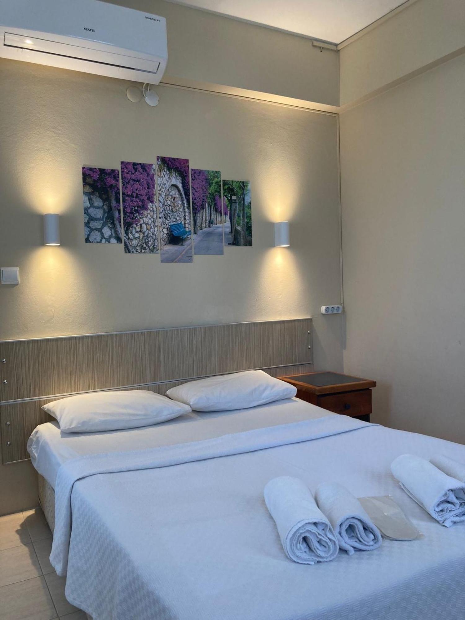 Marigold Otel Çeşme Bilik gambar